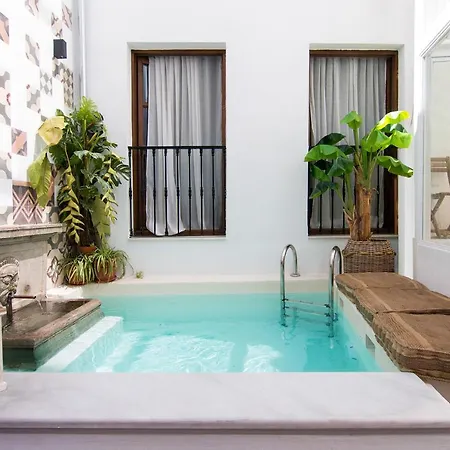 Alhambra Apartment