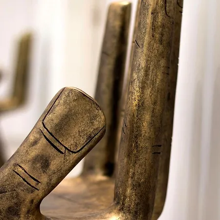 Alhambra Apartment *