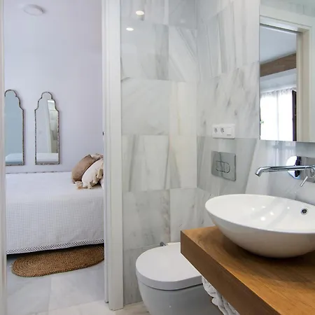 Alhambra Apartment